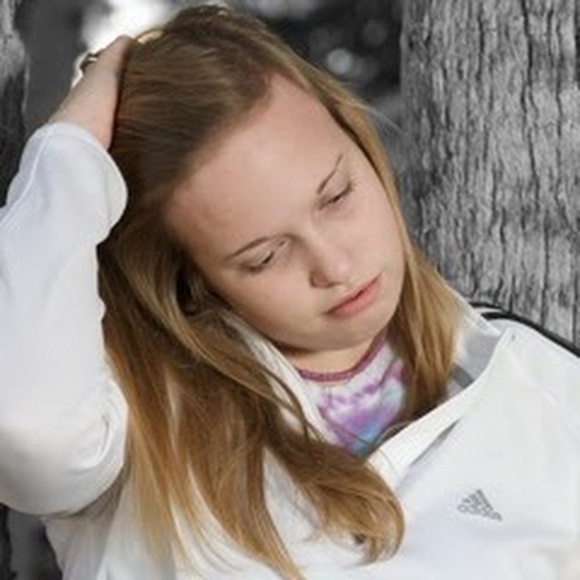 Meet your Posher, Caitlin - Picture 1 of 1